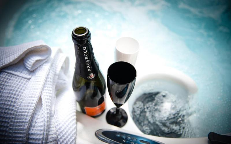 The Retreat, Own Hot Tub, Romantic Escape, Near Lyme Regis Eksteriør bilde